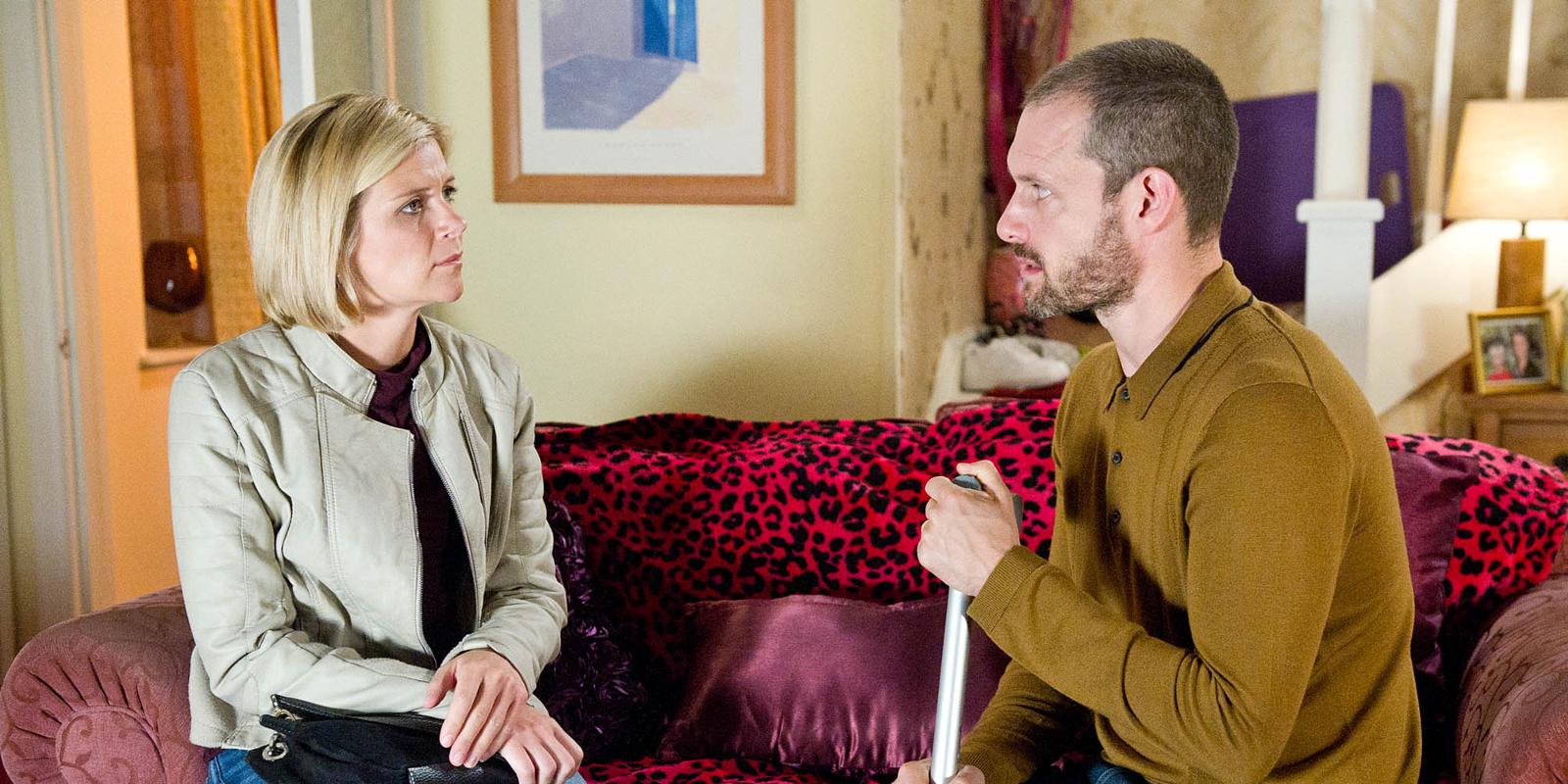 Who is nick dating on coronation street