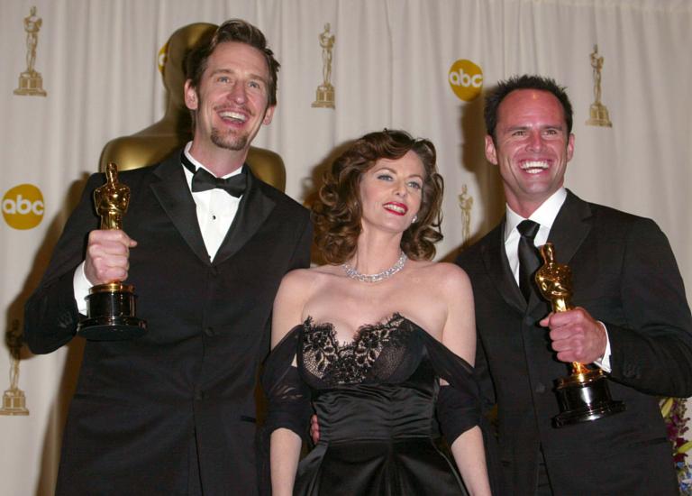 Walton Goggins wins an Oscar in 2001