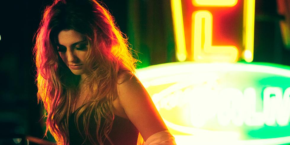 Bdsm shemale elastrator datawav Ella henderson i miss union so much after being