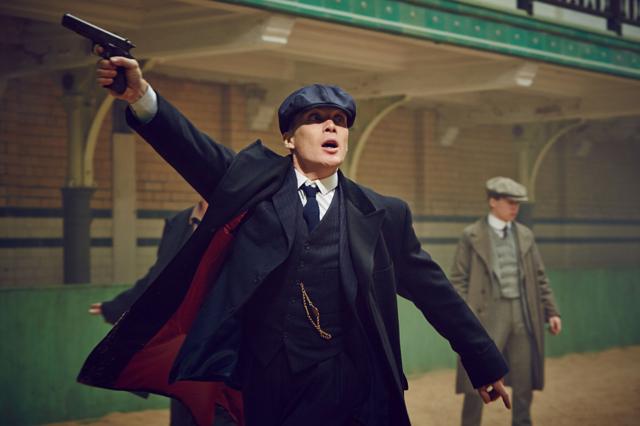 Cillian Murphy as Thomas Sleby in Peaky Blinders S02E03