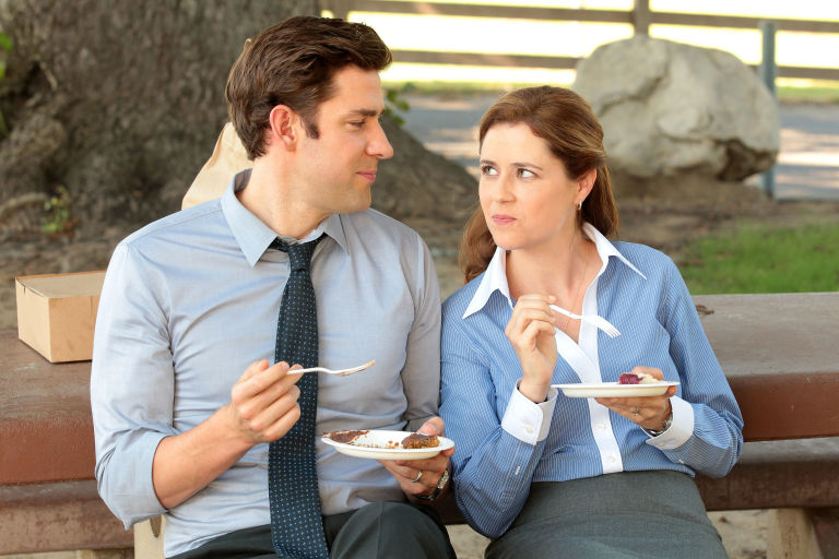 Jenna Fischer Wants The Office Revival To Bring Back Pam Jenna Fischer And John Krasinski In The Office Season 9