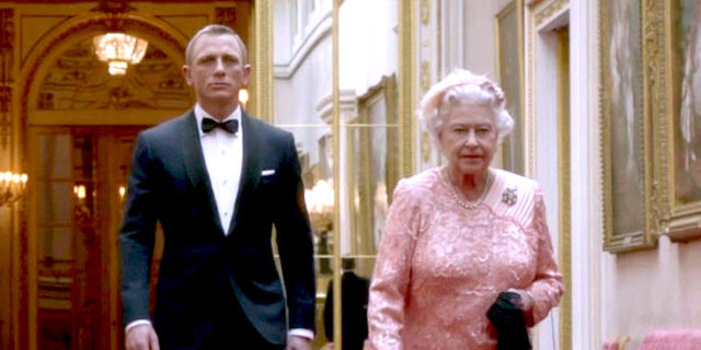 http://digitalspyuk.cdnds.net/16/31/640x320/landscape-1461147757-the-queen-daniel-craig-olympics.jpg