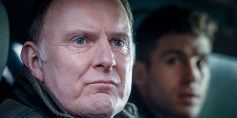 landscape-1473688330-paranoid-episode2-04.JPG