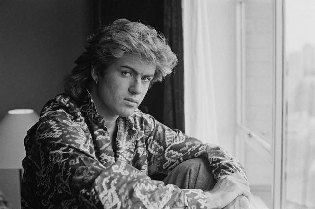 1482749877-1482745965-george-michael.jpg