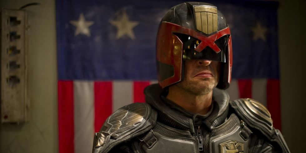 landscape-1483963637-dredd-karl-urban