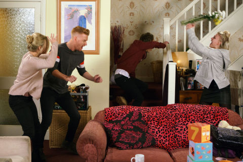 Bethany Platt is trapped by Sarah in Coronation Street