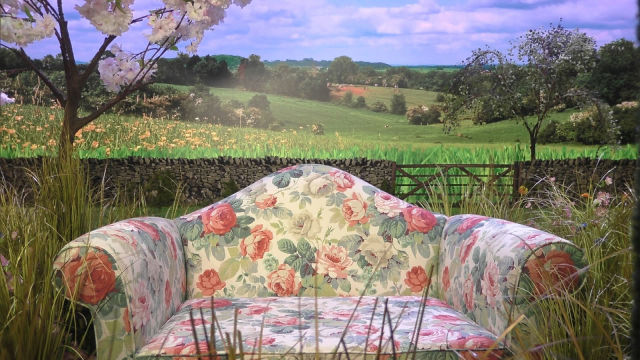gallery-1496657459-big-brother-2017-diary-room-chair.jpg