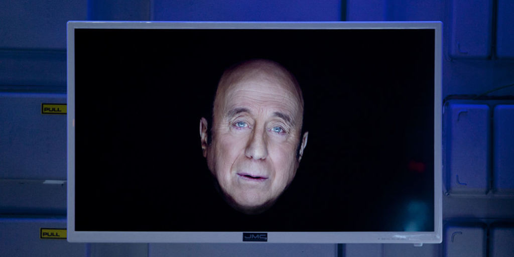 is victoria justice dating anyone